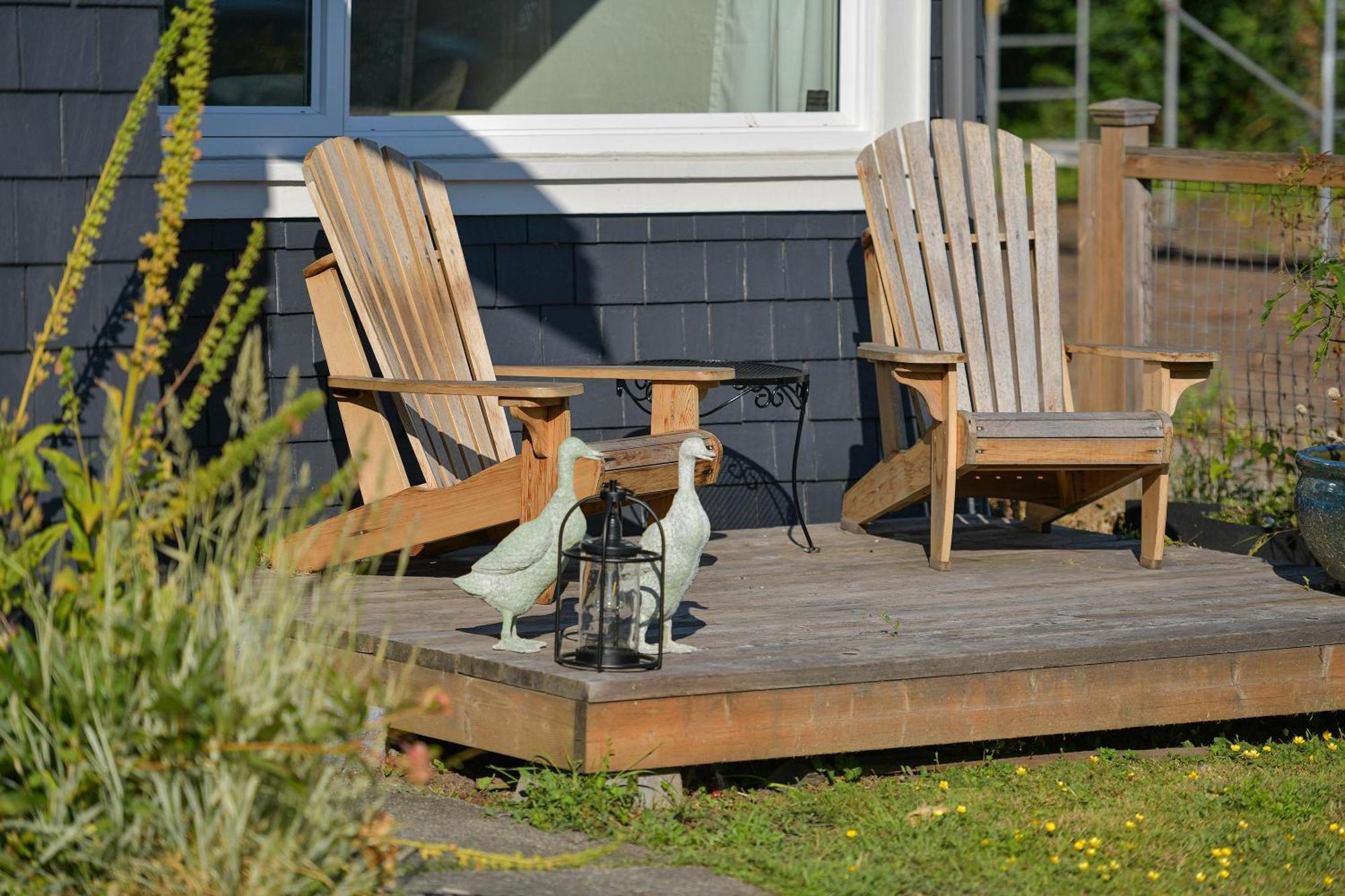 The Bayside Cottage North Saanich Экстерьер фото
